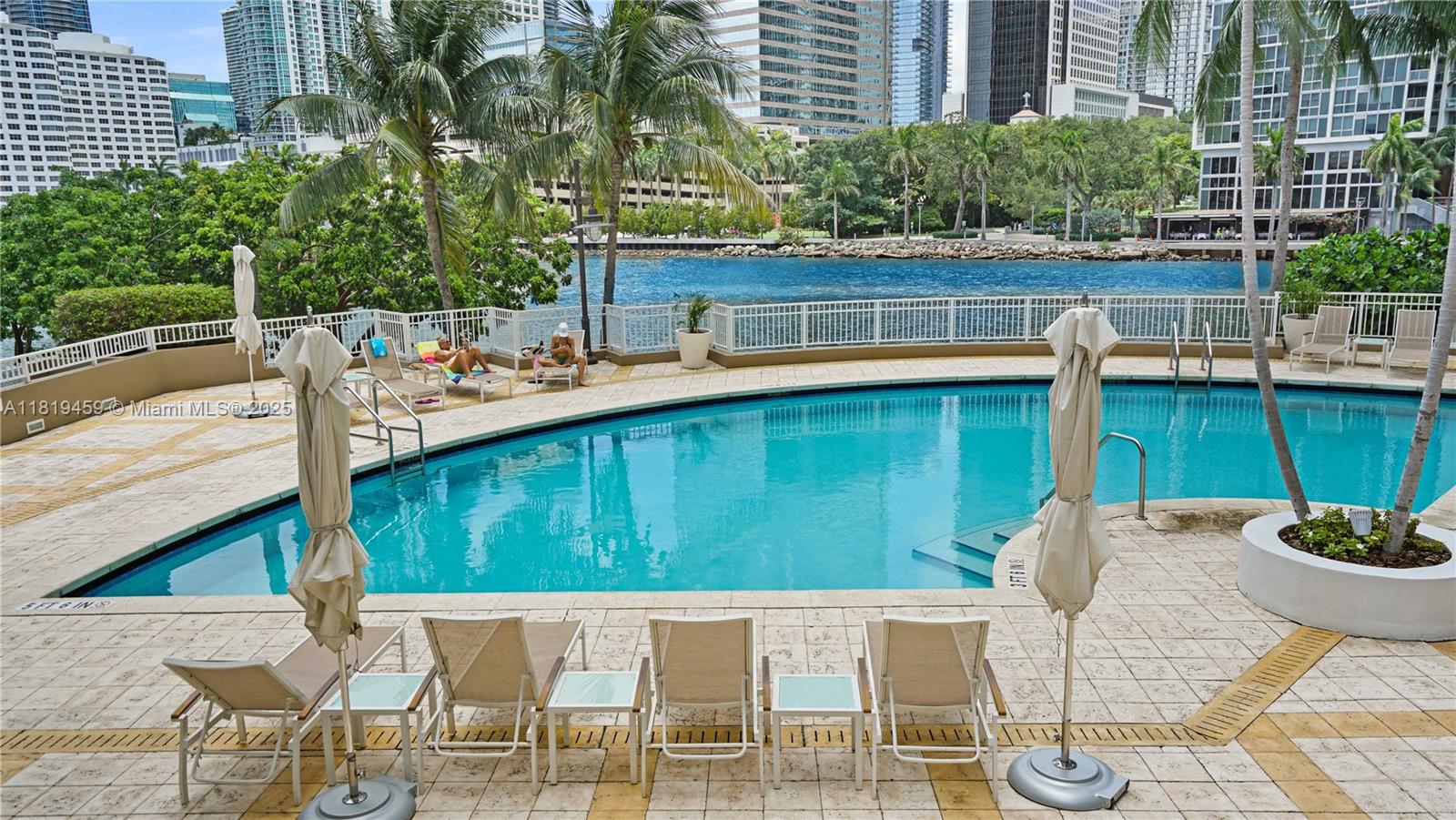 801 Brickell Key Blvd # 2210