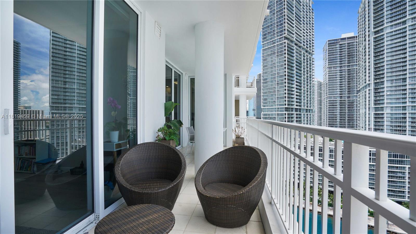 801 Brickell Key Blvd # 2210