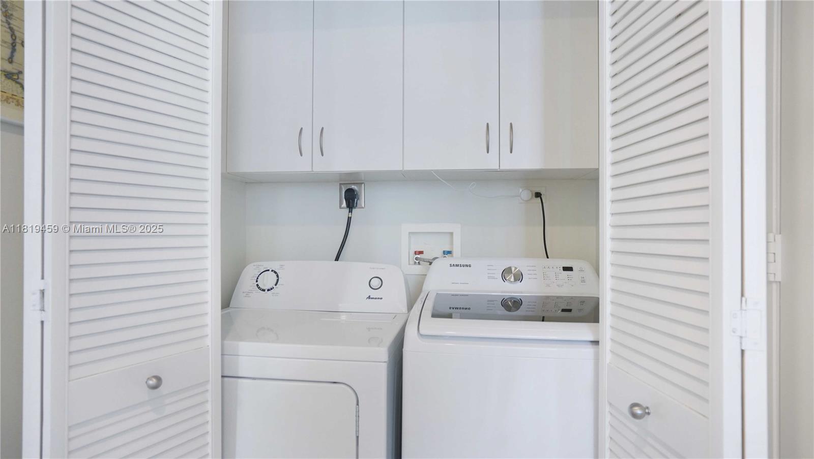 801 Brickell Key Blvd # 2210