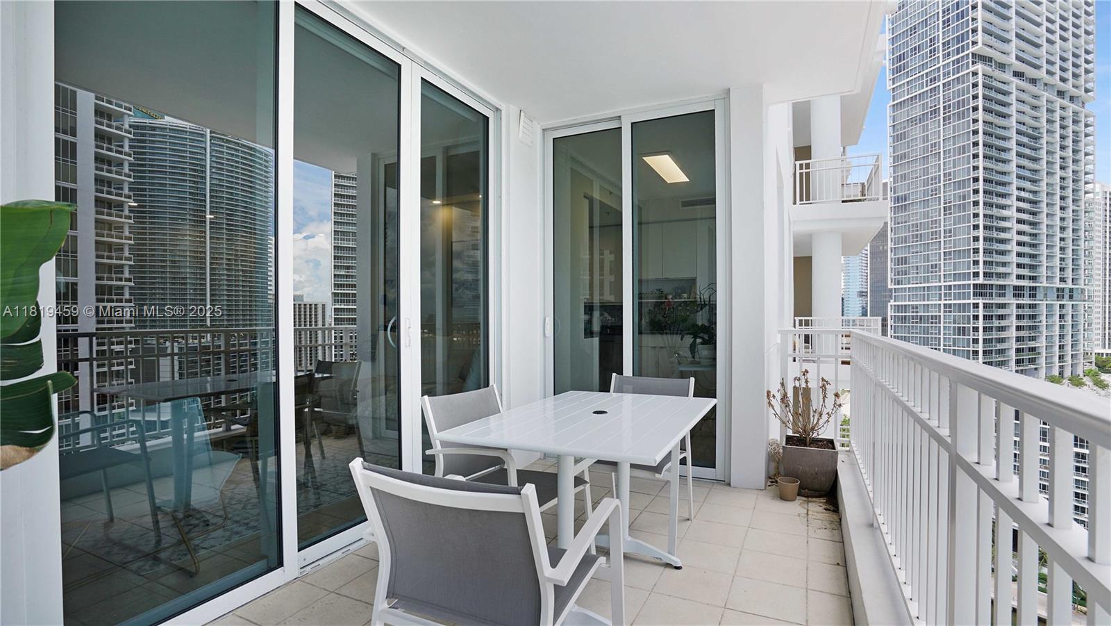 801 Brickell Key Blvd # 2210