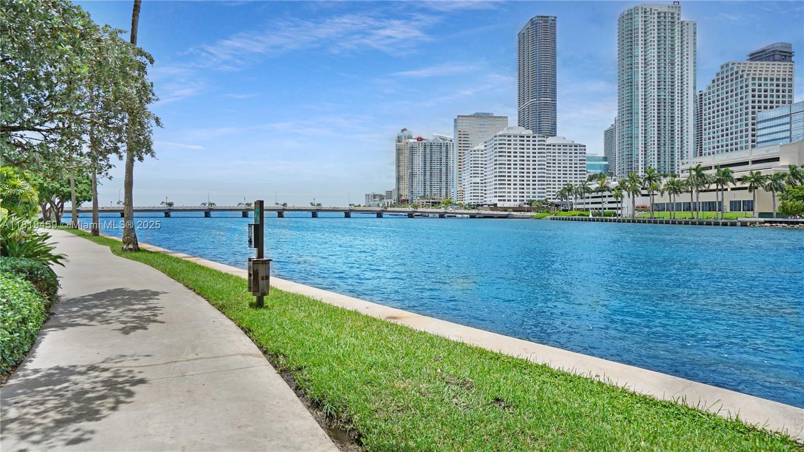 801 Brickell Key Blvd # 2210