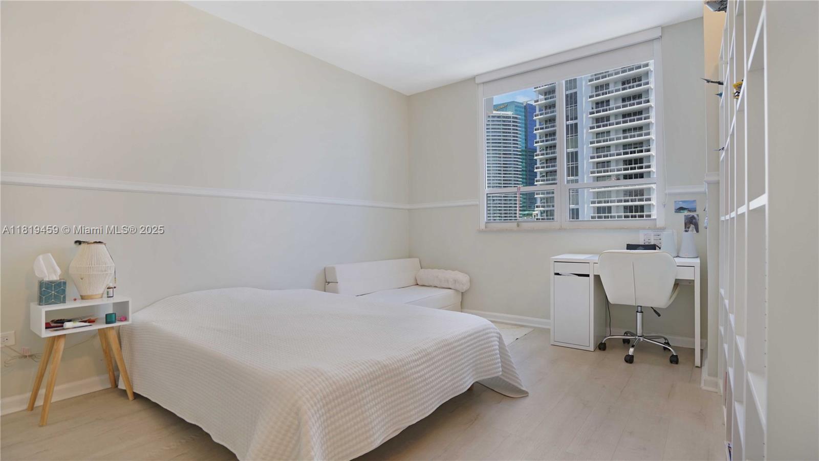801 Brickell Key Blvd # 2210