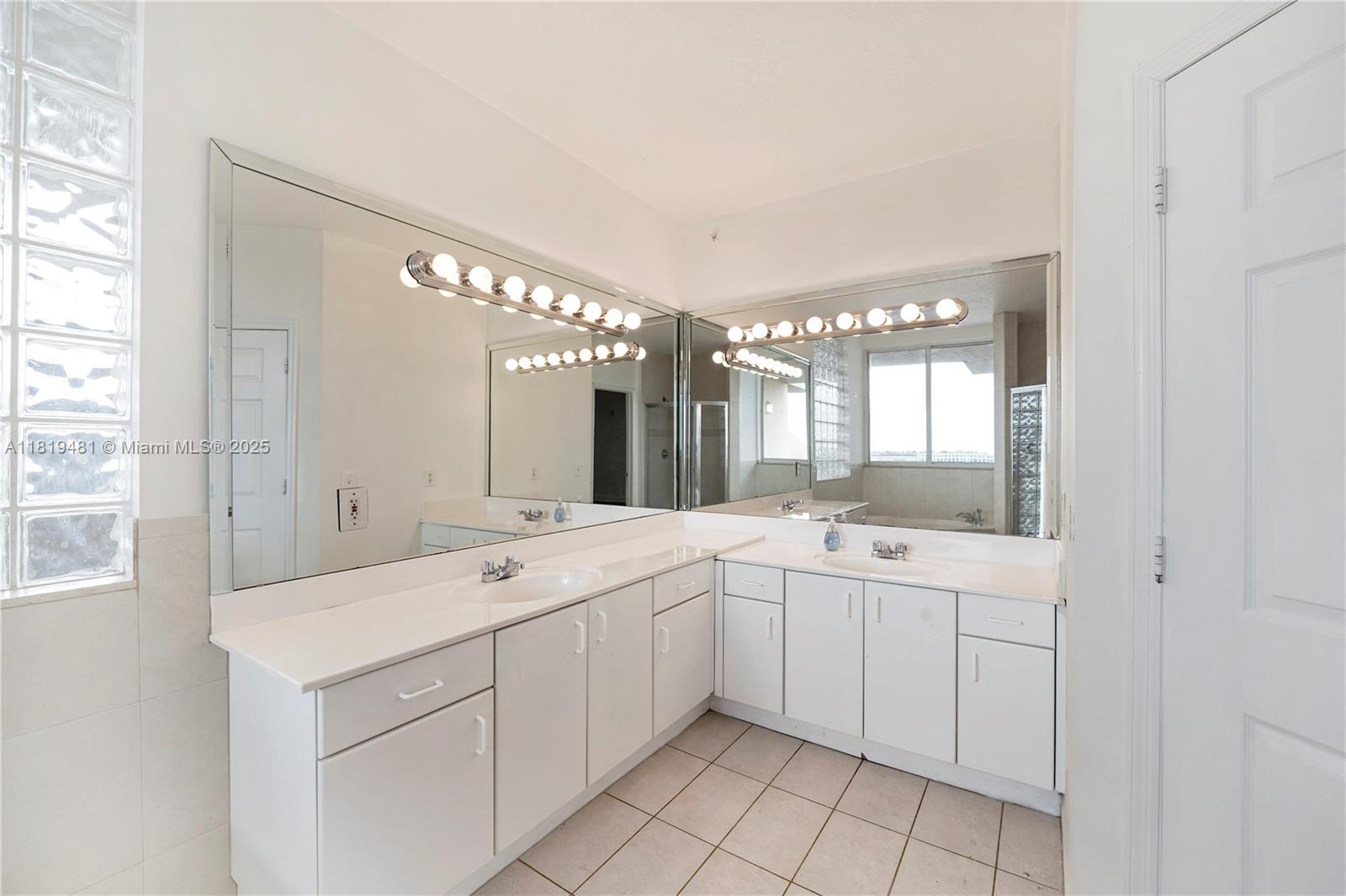 1650 Coral Way # 9 Unit: PH-9