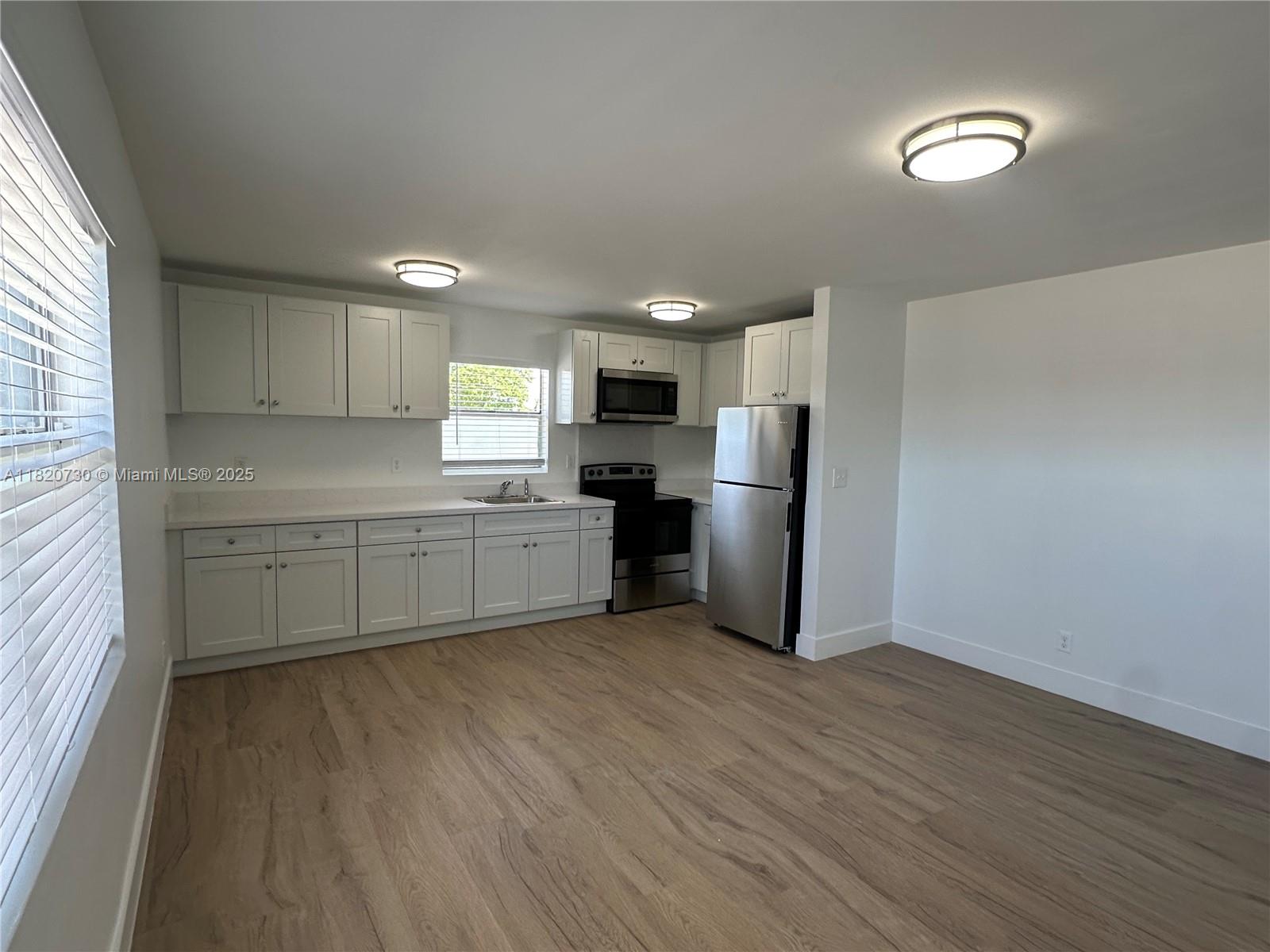 5841 SW 36th Ct # 201