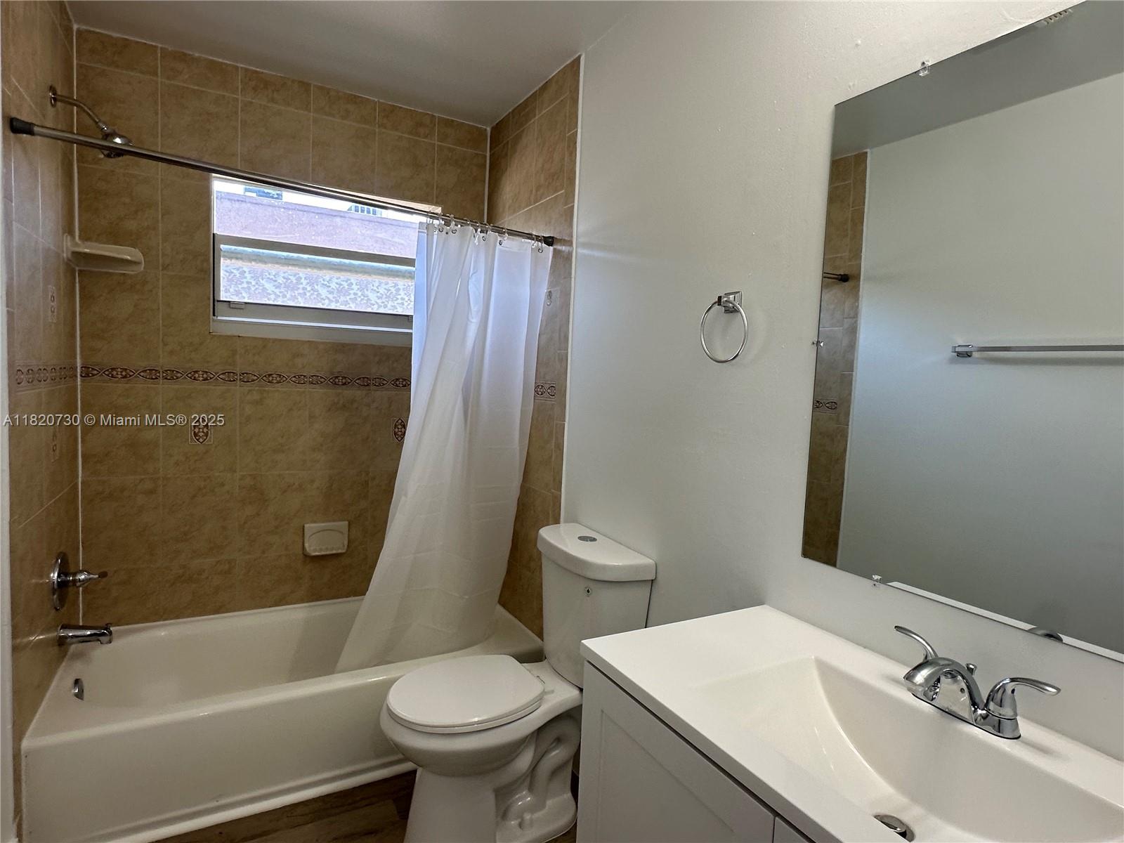 5841 SW 36th Ct # 201