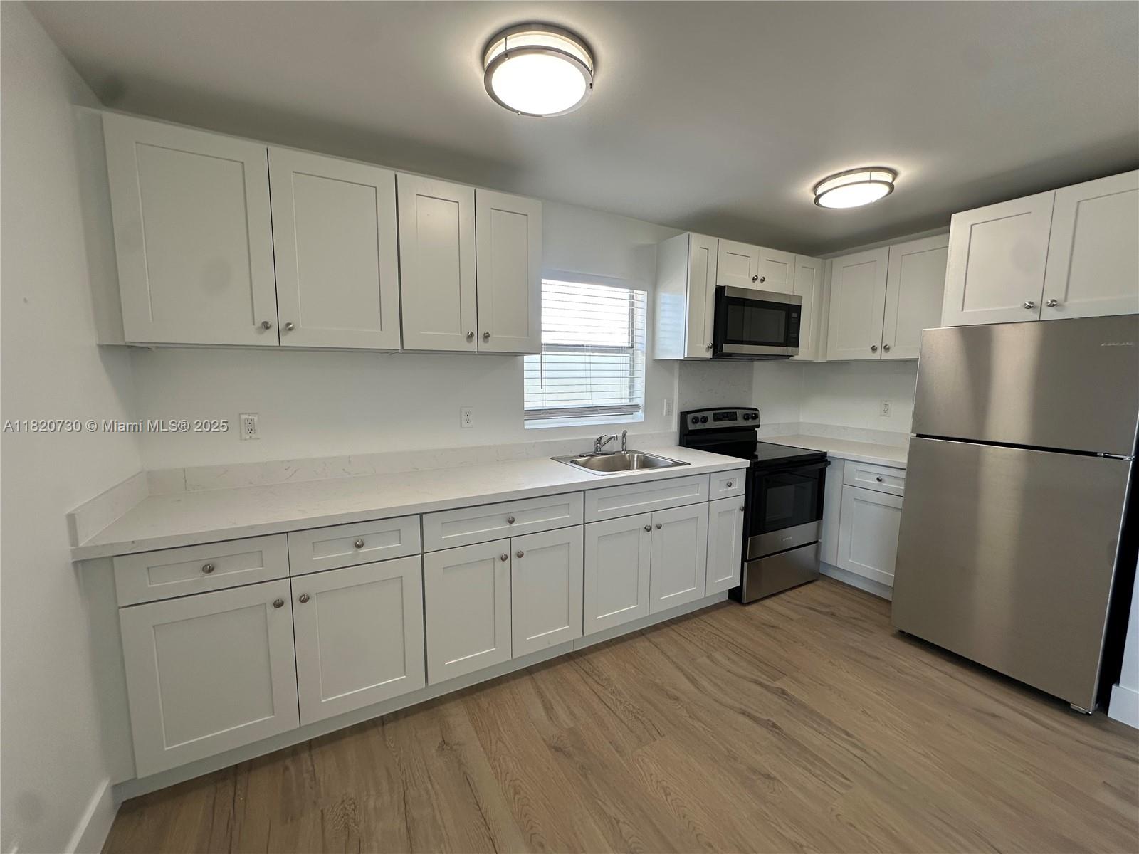 5841 SW 36th Ct # 201