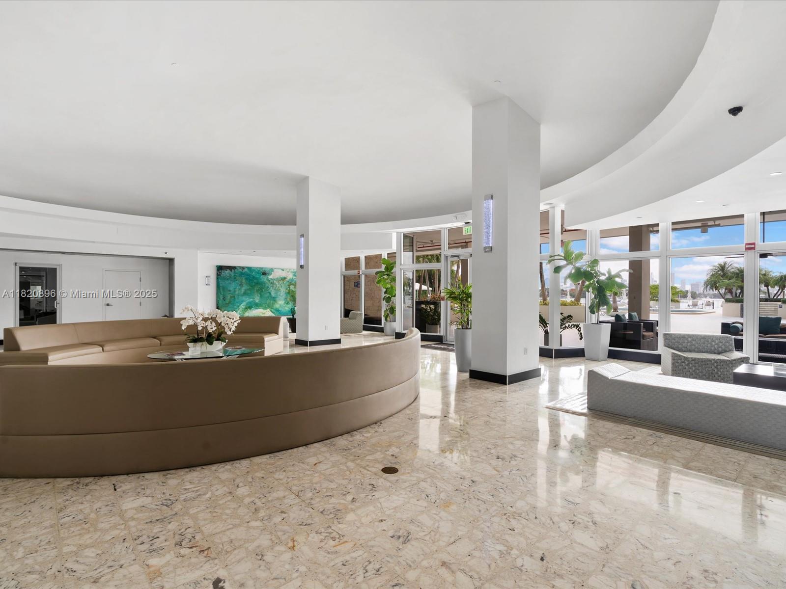 1200 West Ave # 823