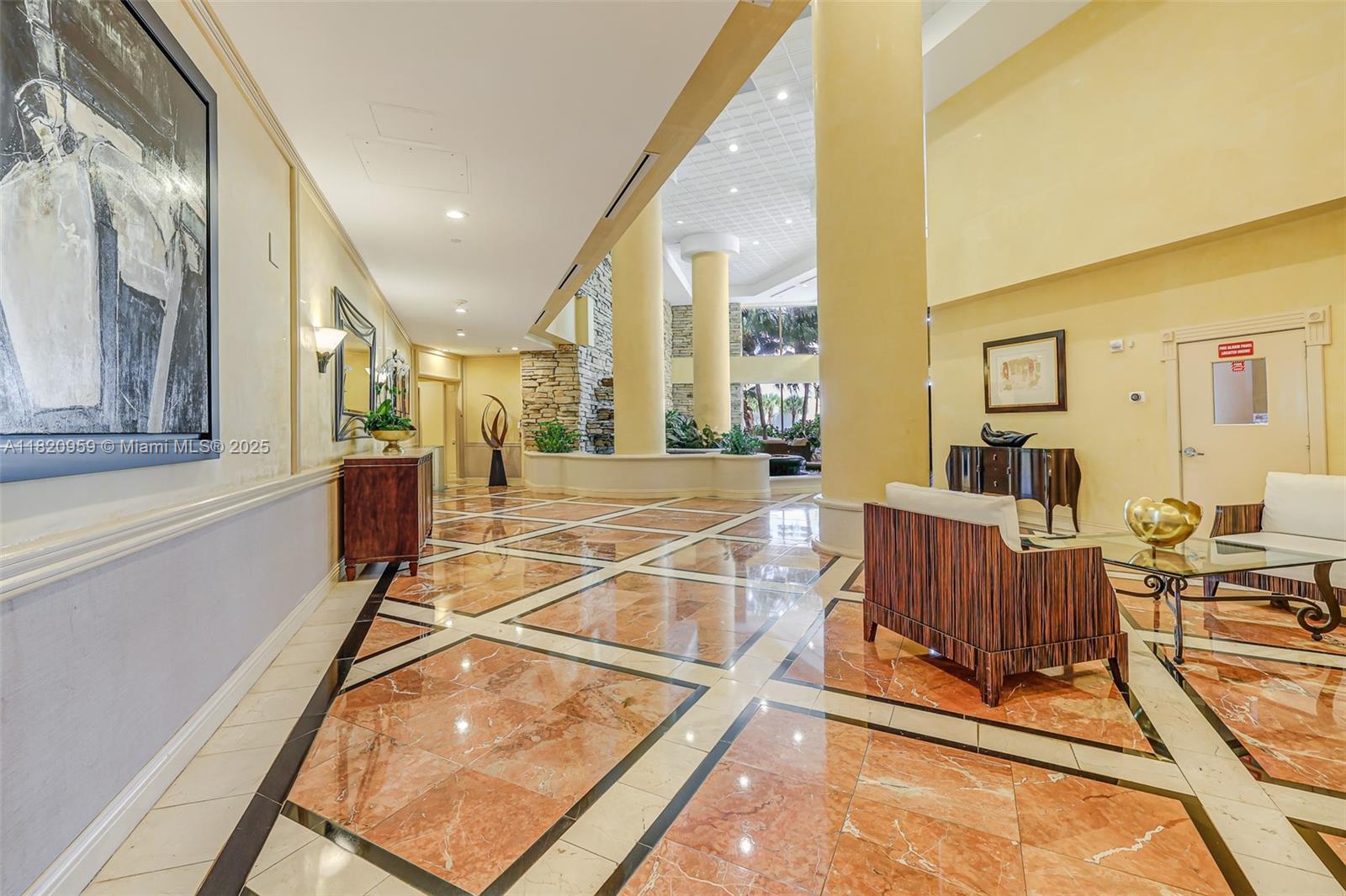 20281 E Country Club Dr # 1412