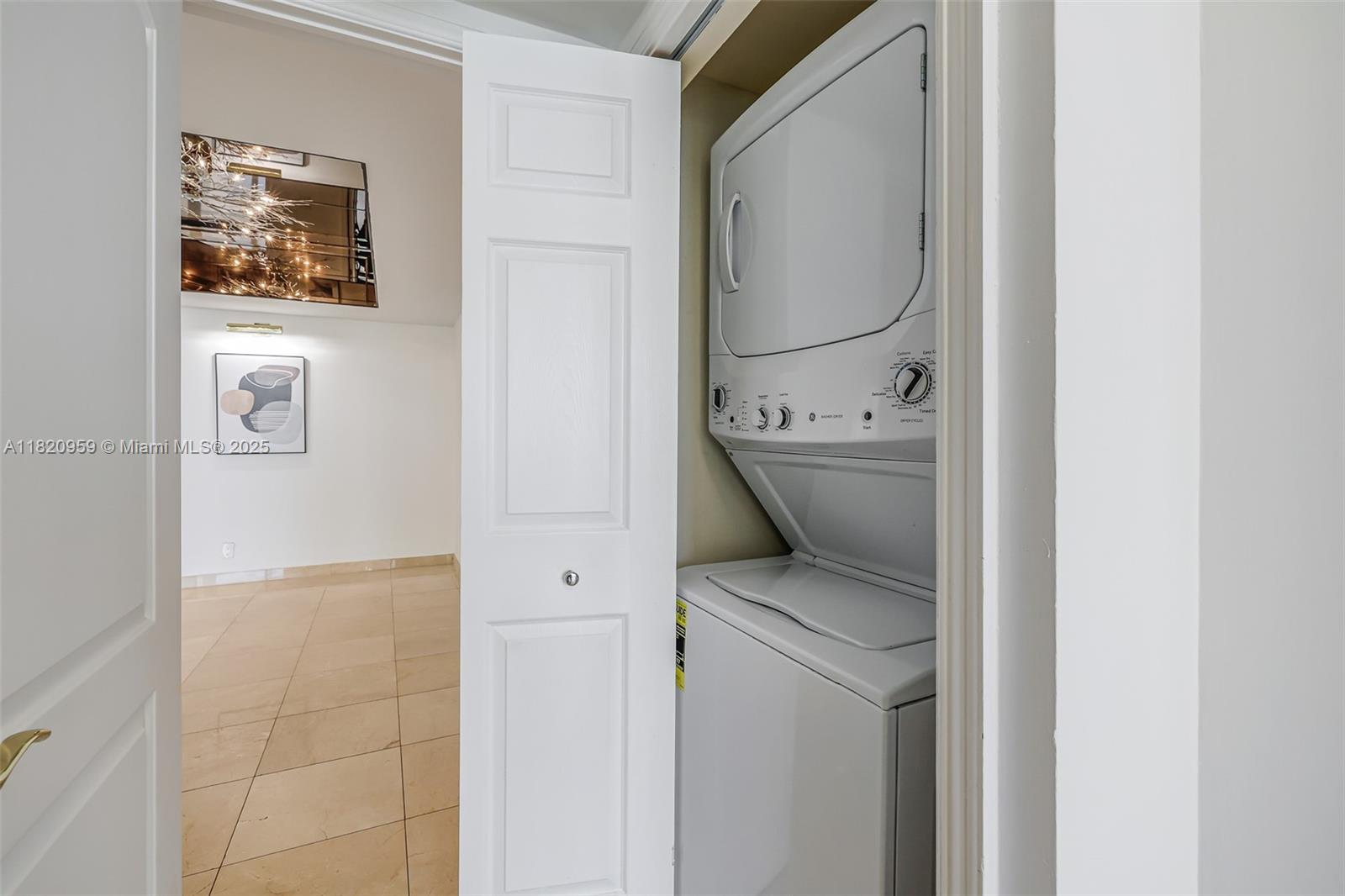 20281 E Country Club Dr # 1412