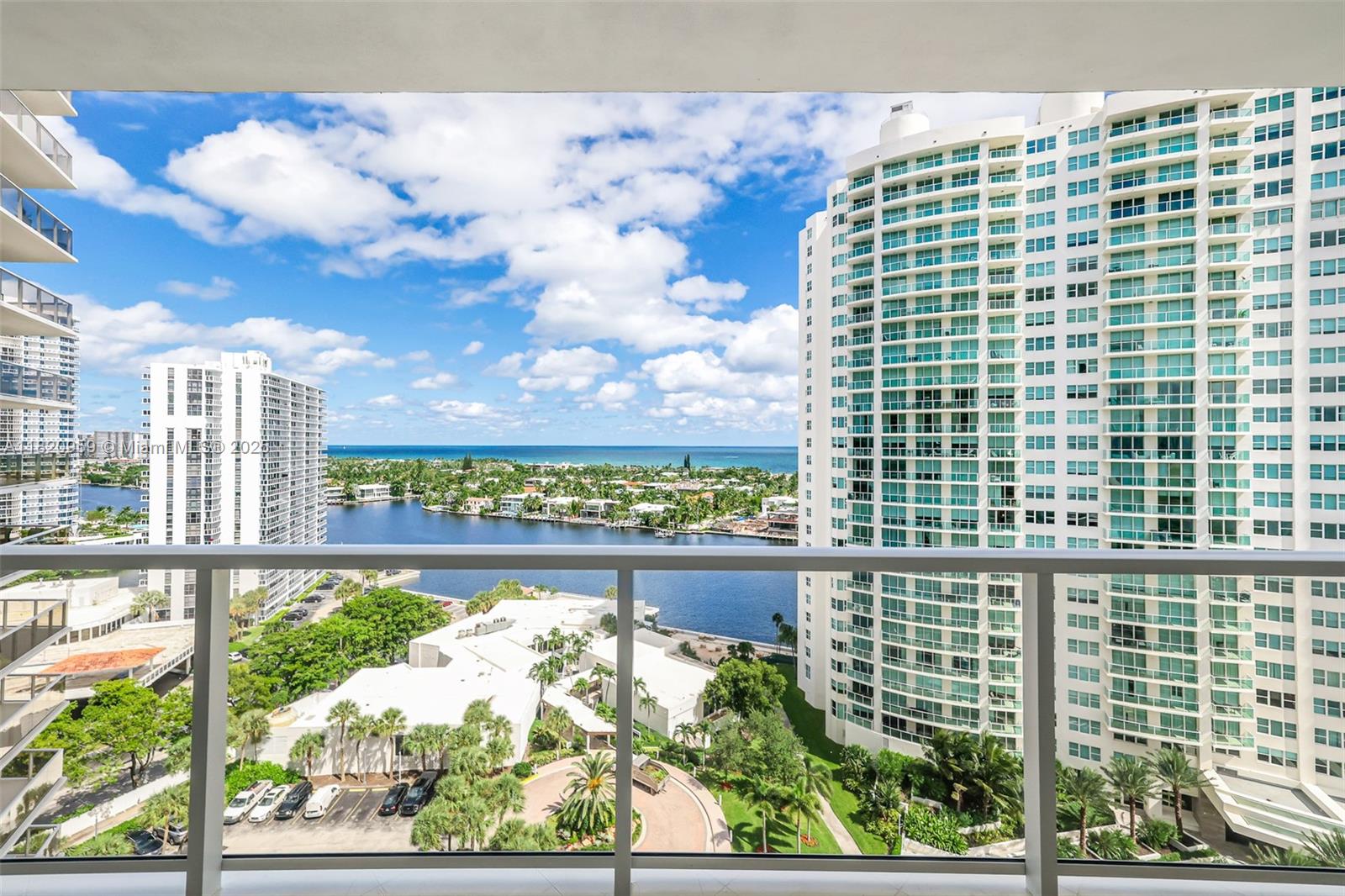 20281 E Country Club Dr # 1412