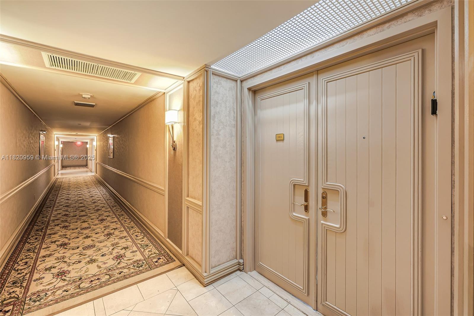 20281 E Country Club Dr # 1412