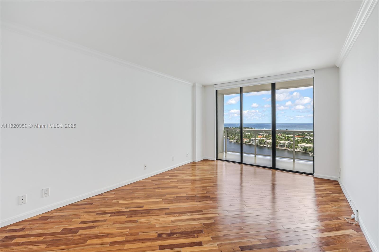 20281 E Country Club Dr # 1412