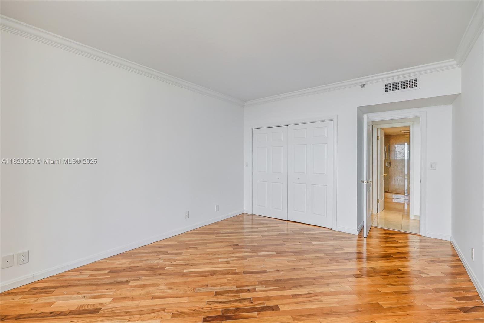 20281 E Country Club Dr # 1412