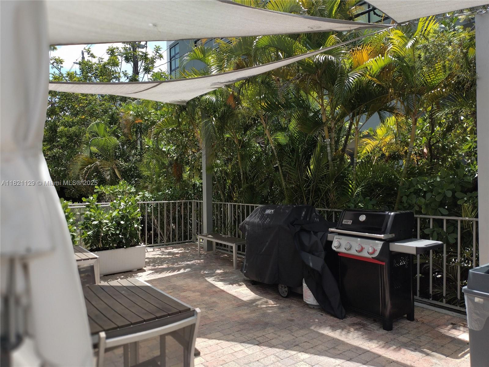 575 Crandon Blvd # 706