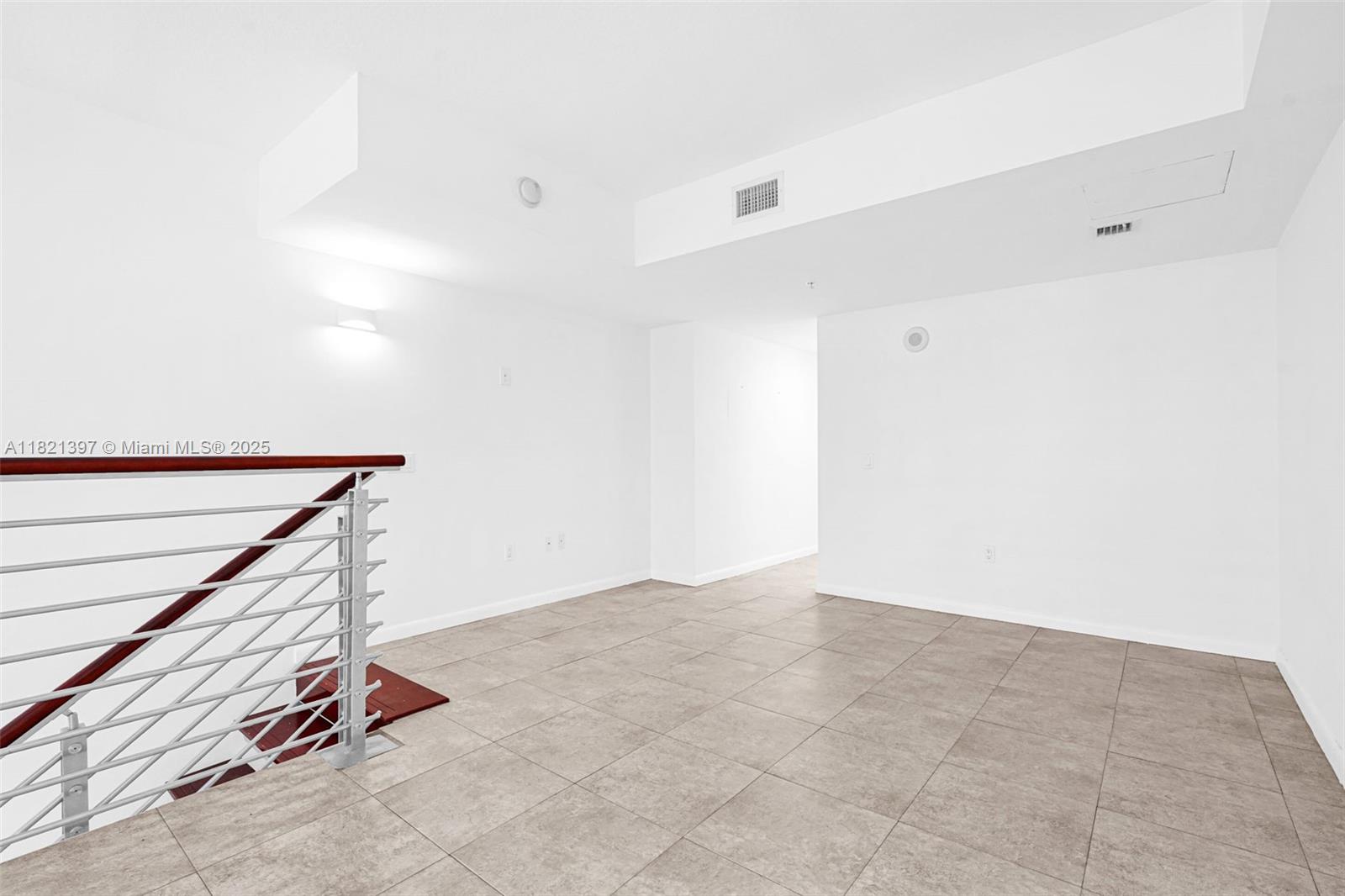 41 SE 5th St # 406