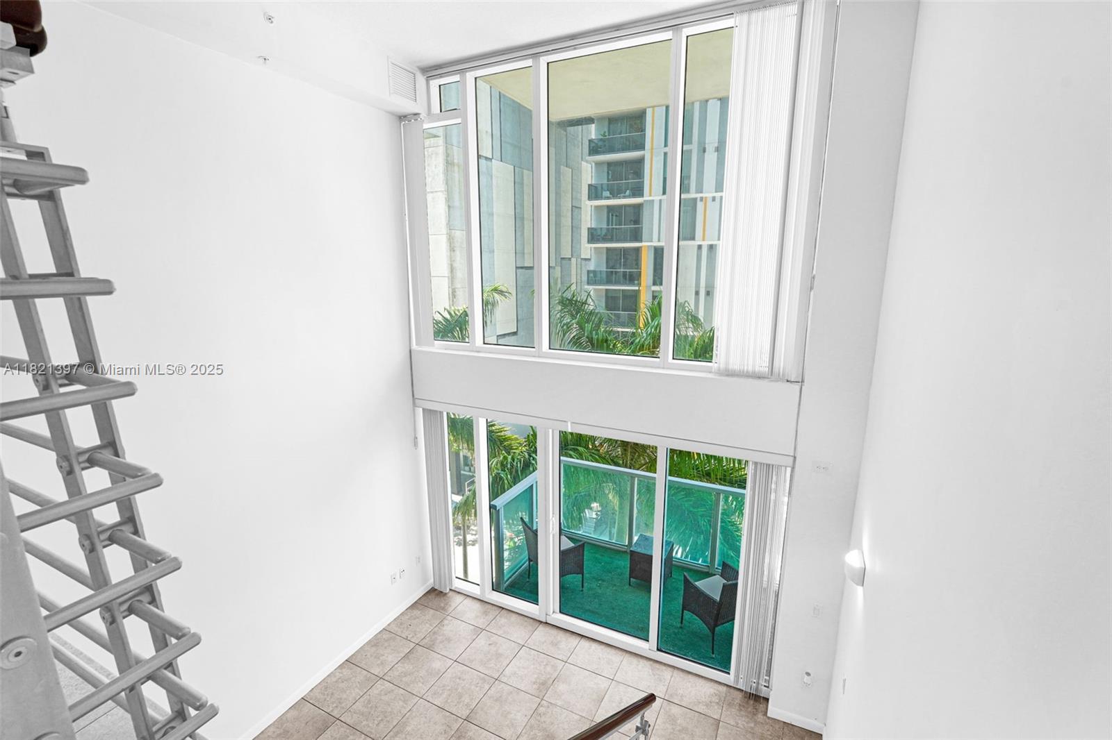 41 SE 5th St # 406