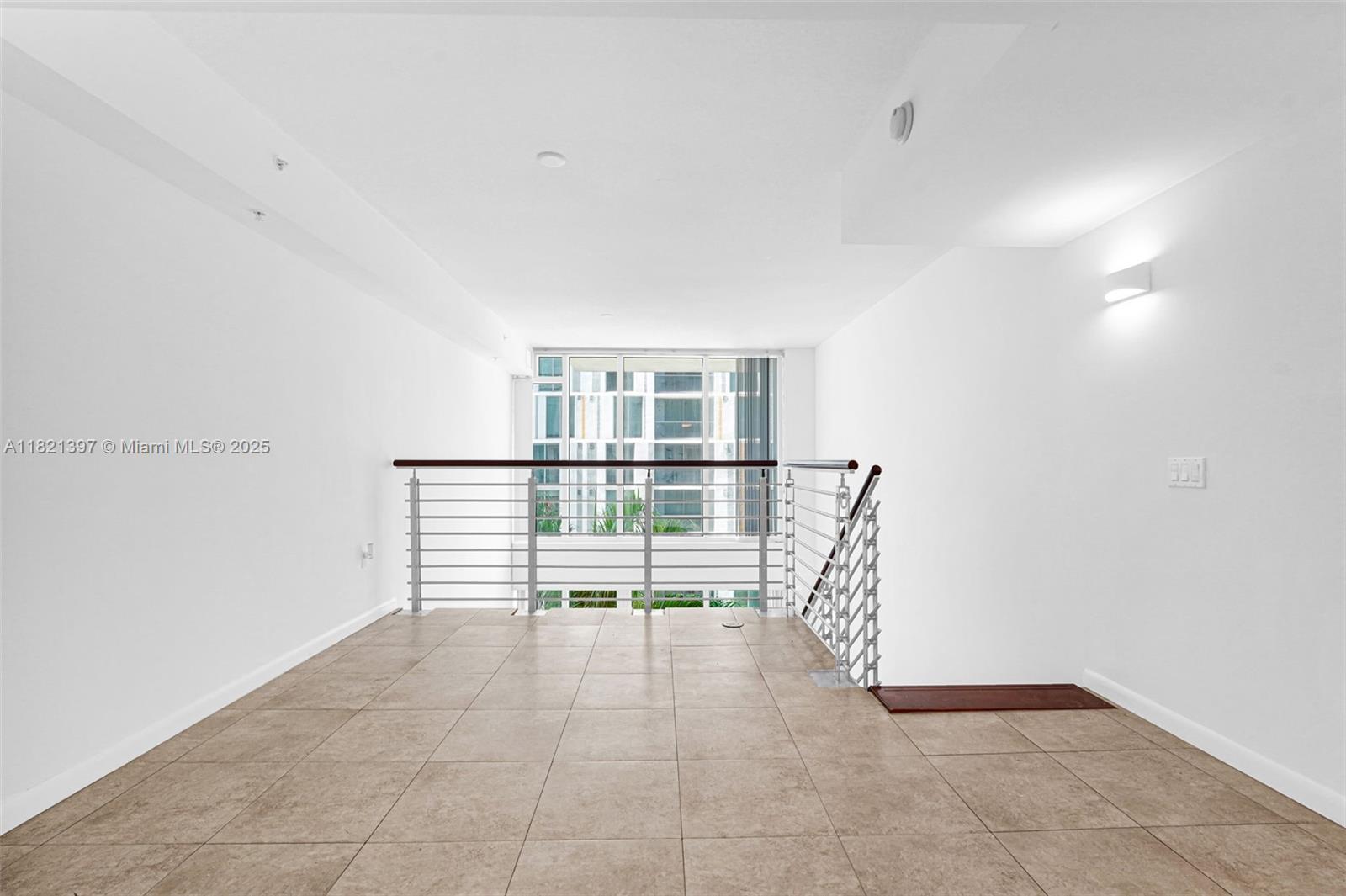 41 SE 5th St # 406