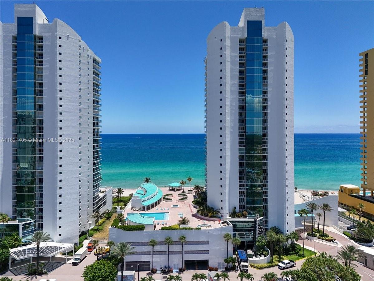 16425 Collins Ave # 1016