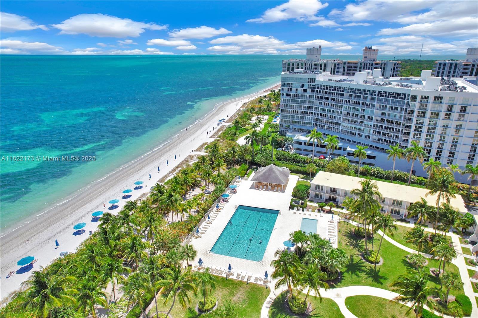 881 OCEAN DR # 21D
