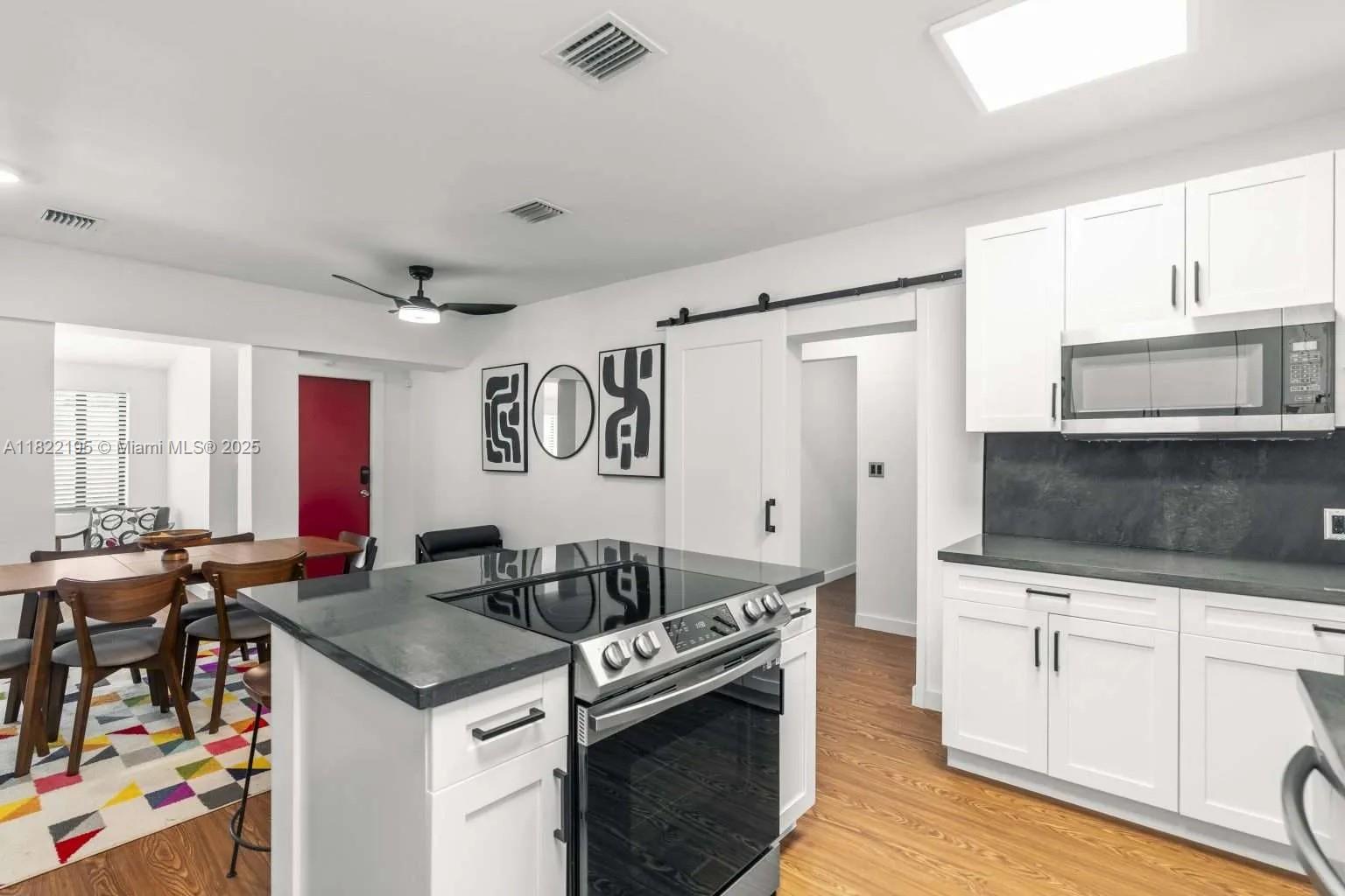 1121 NW 57th St