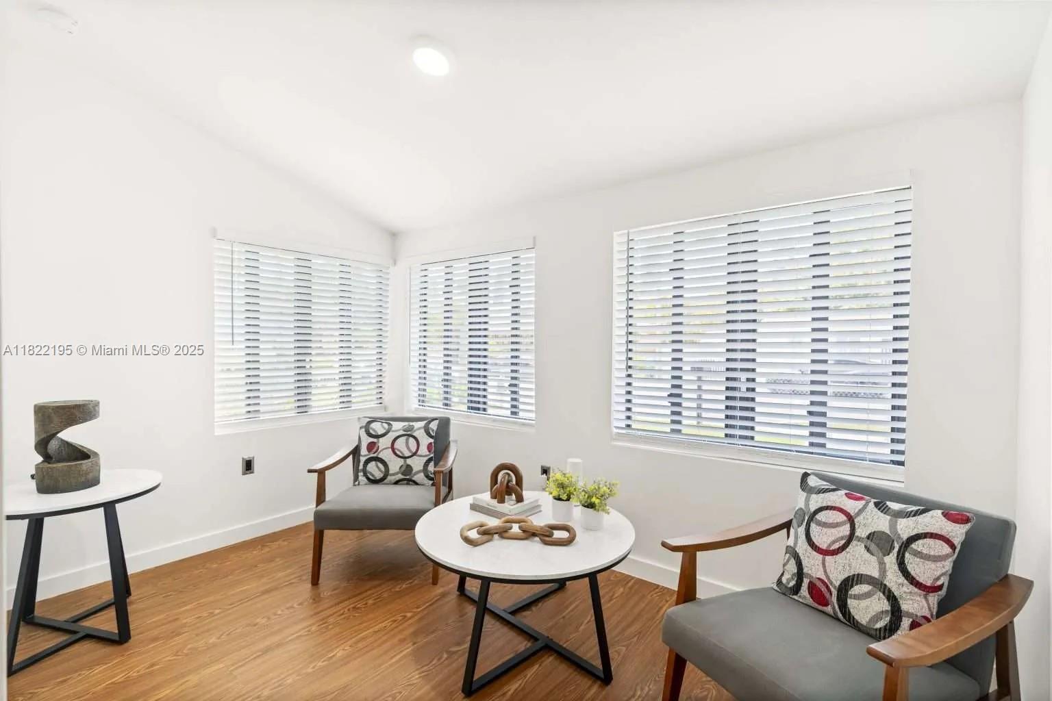 1121 NW 57th St