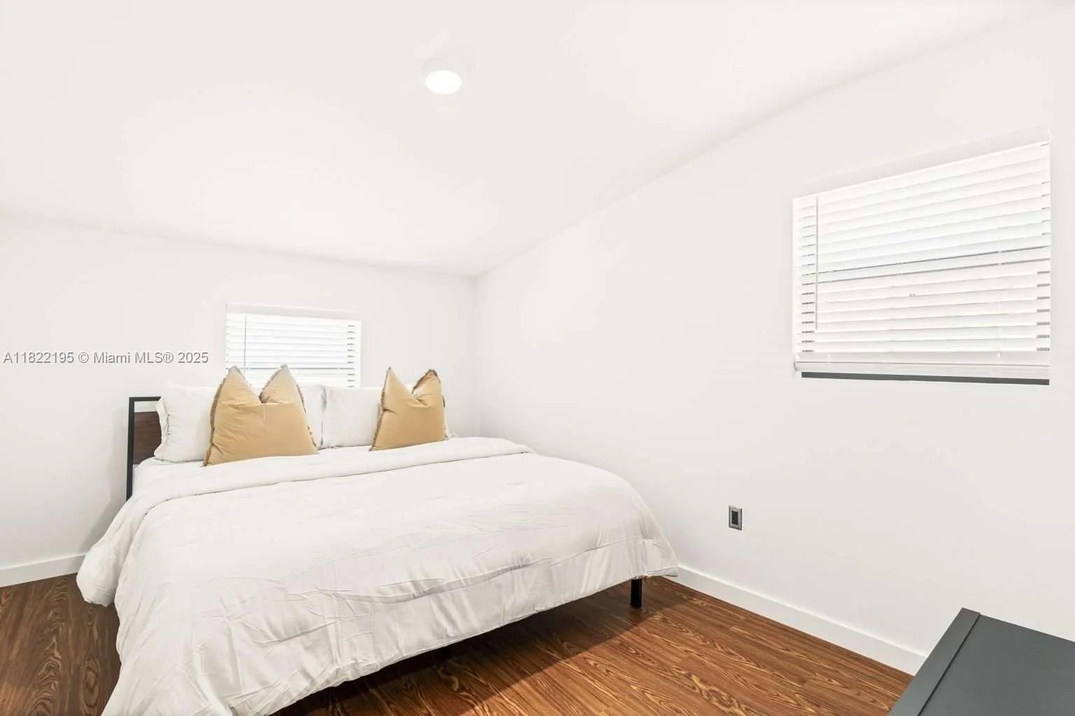1121 NW 57th St