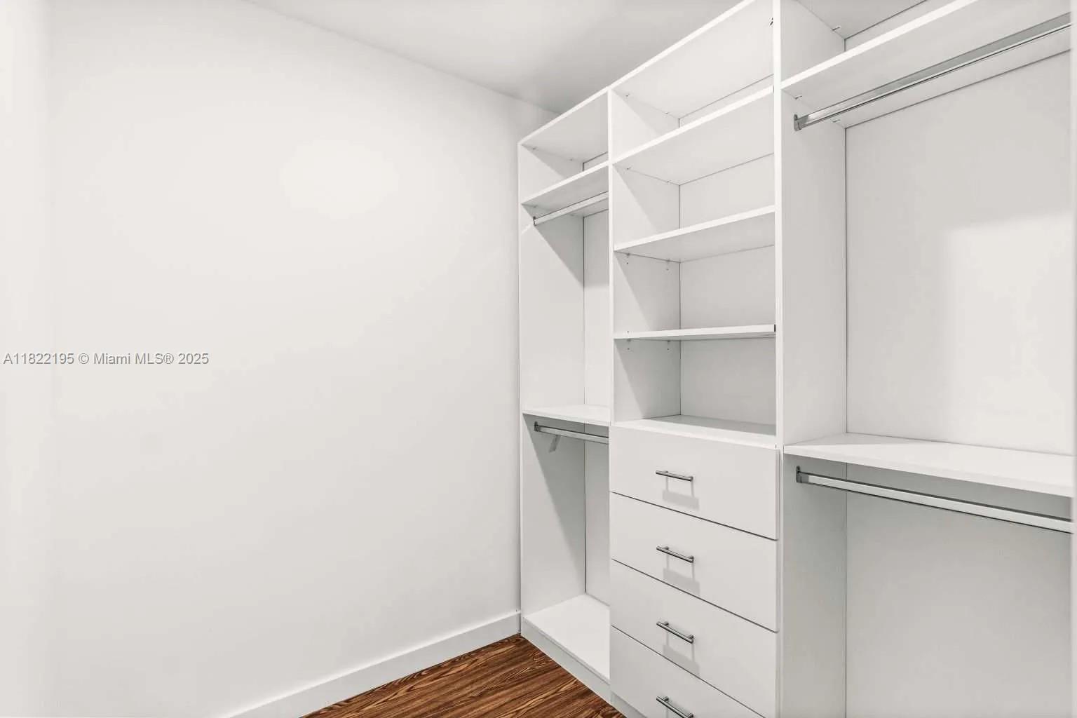 1121 NW 57th St