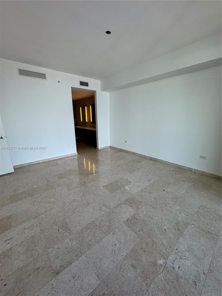 88 SW 7th Street # 3012