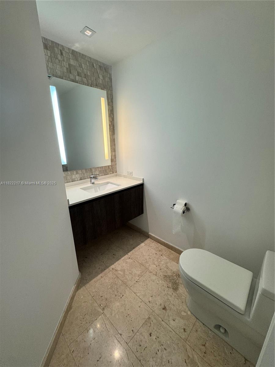 88 SW 7th Street # 3012