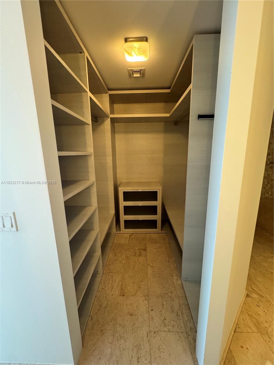88 SW 7th Street # 3012
