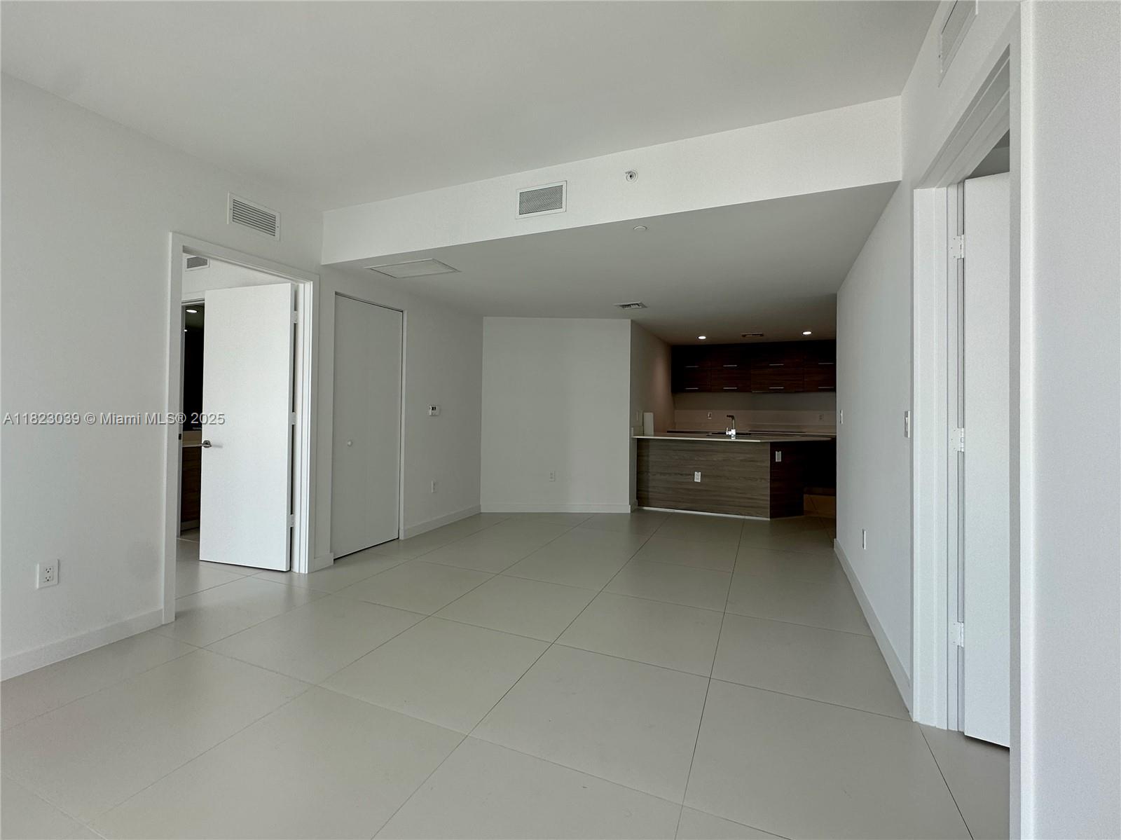 1300 S Miami Ave Unit: 1209