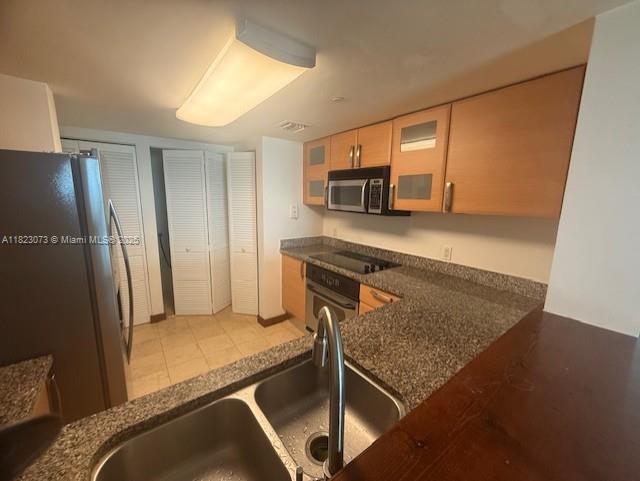 2101 Brickell Ave # 2301