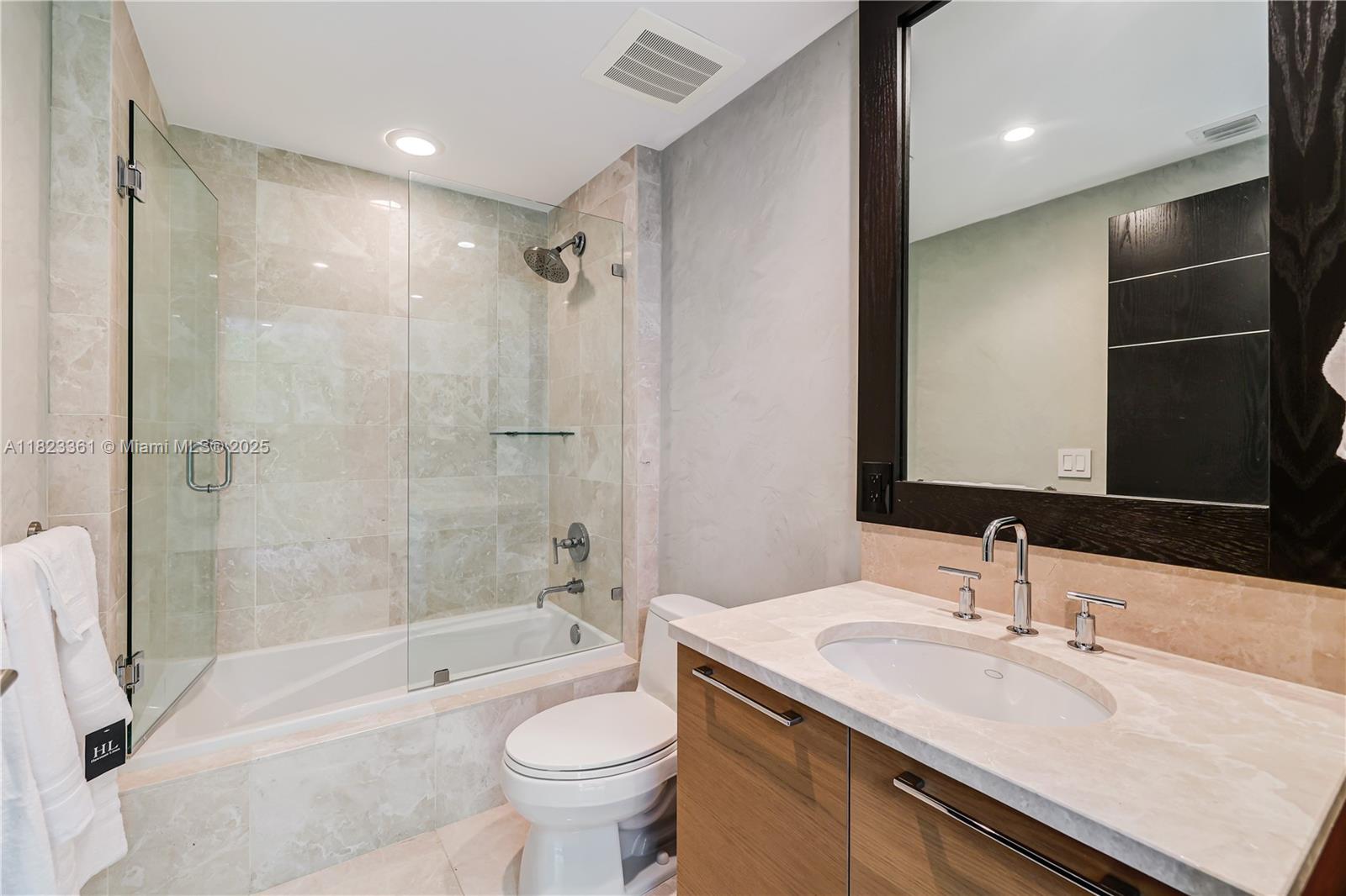 17001 Collins Ave # 2508