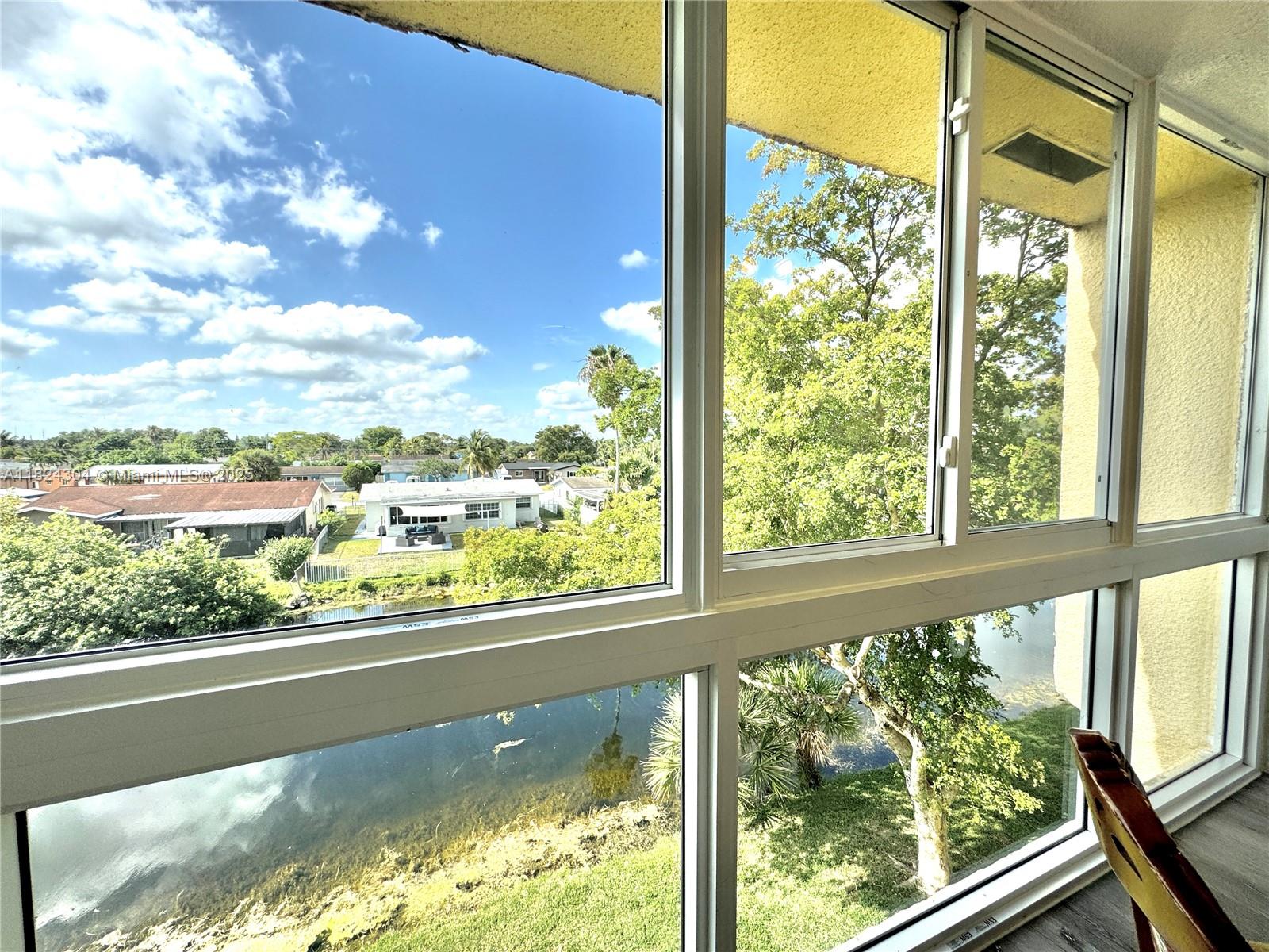 8305 Sunrise Lakes Blvd Unit: 302
