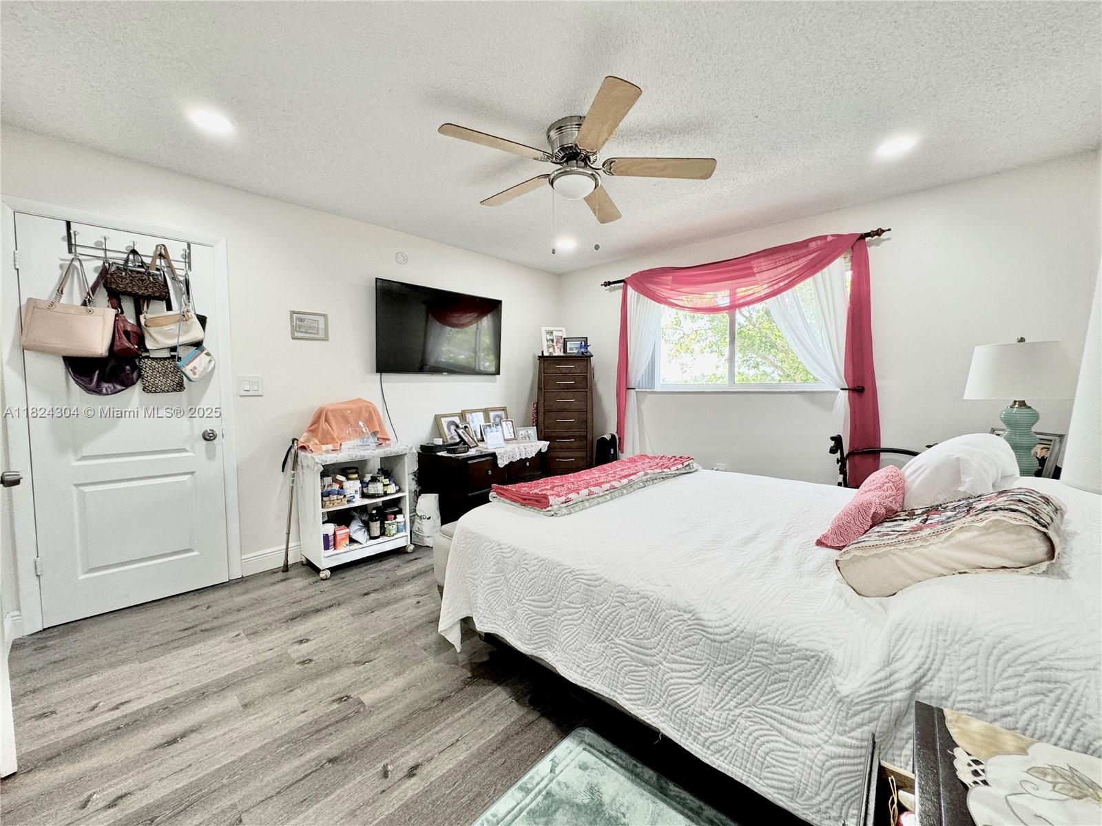 8305 Sunrise Lakes Blvd Unit: 302