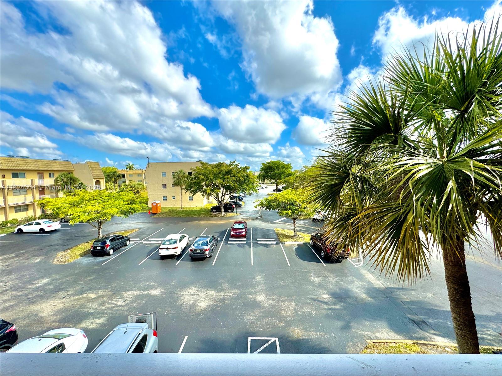 8305 Sunrise Lakes Blvd Unit: 302