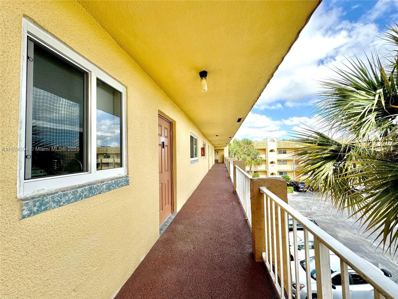8305 Sunrise Lakes Blvd Unit: 302