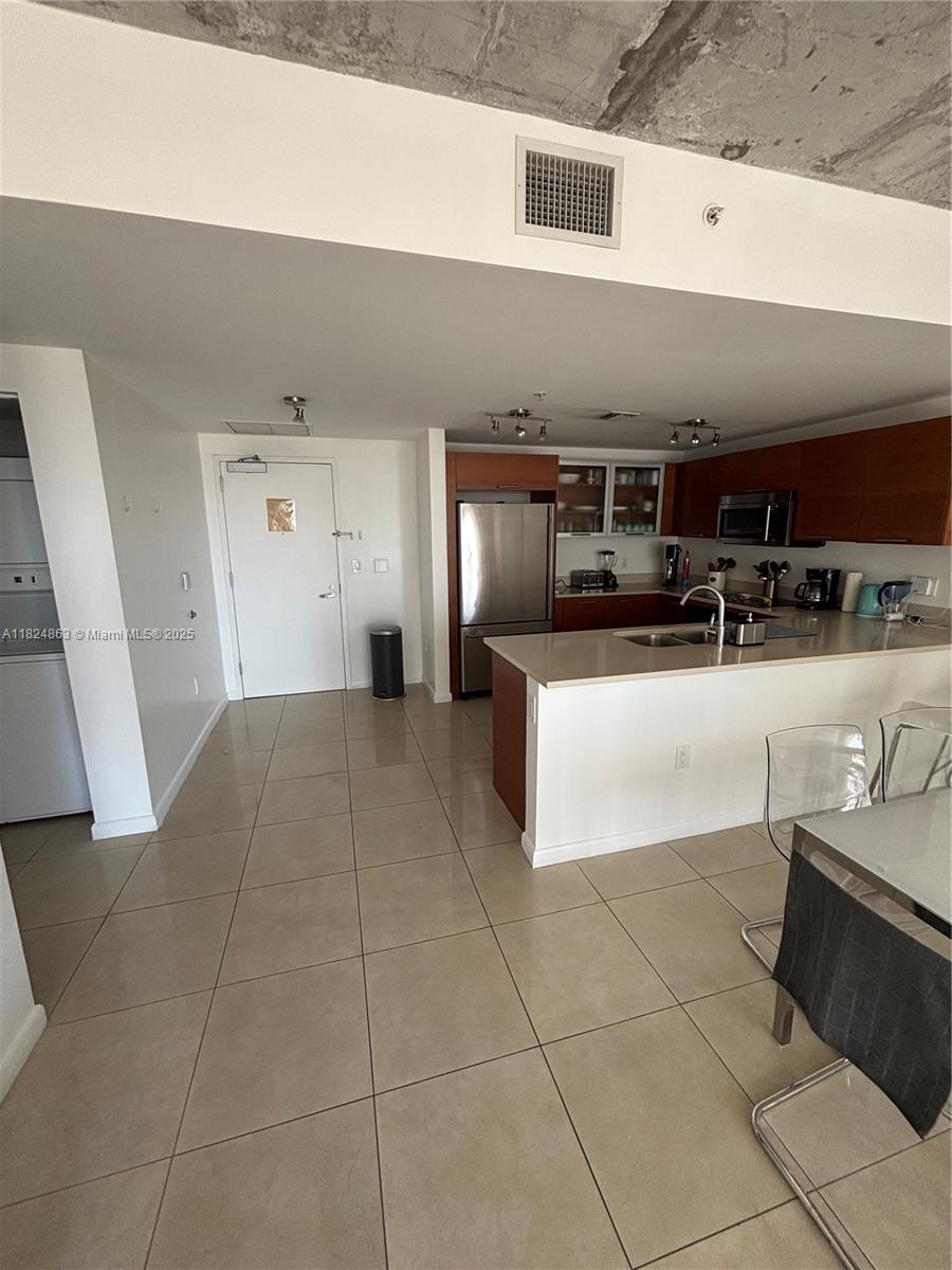 3250 NE 1st Ave # 918