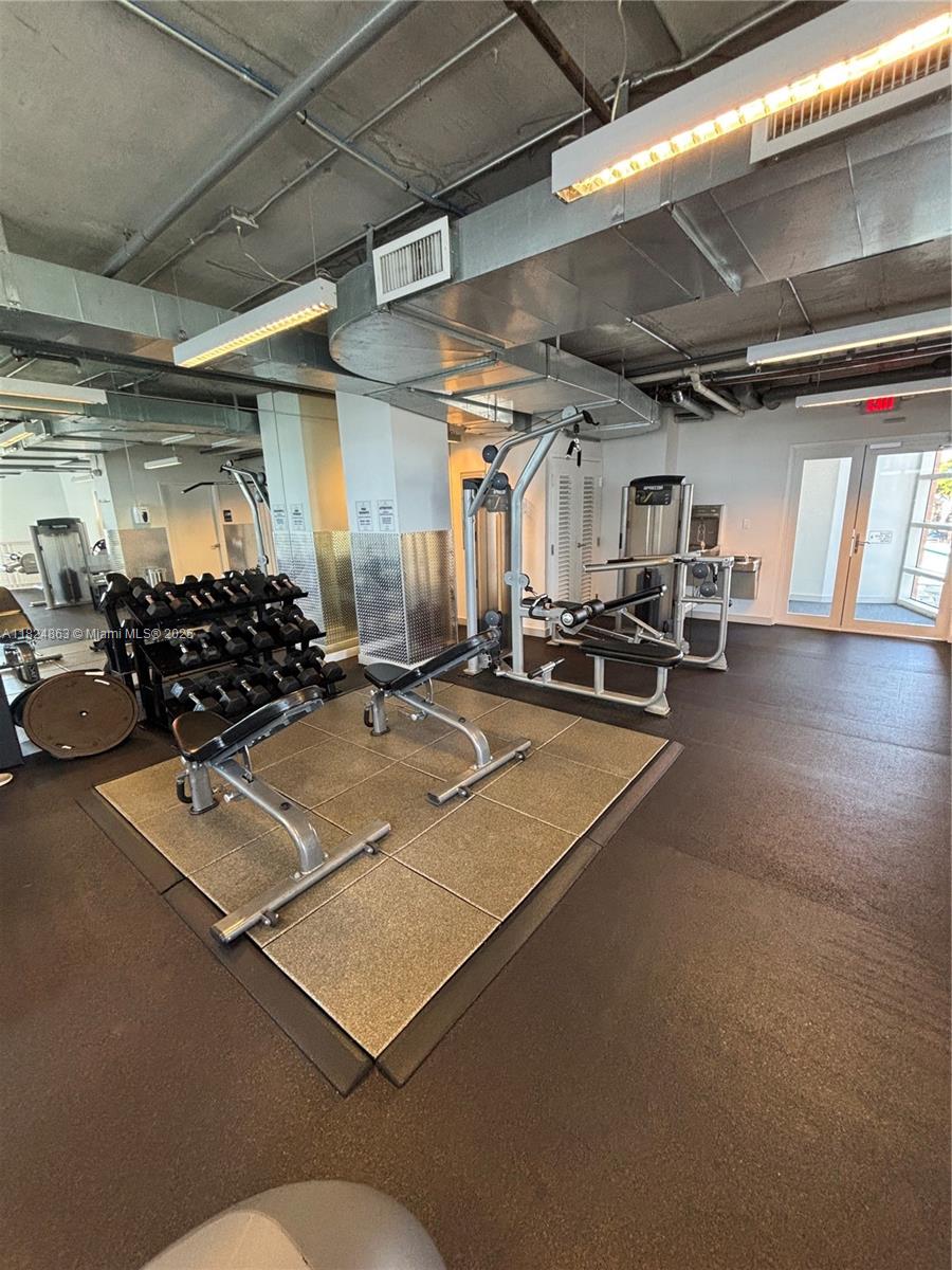 3250 NE 1st Ave # 918