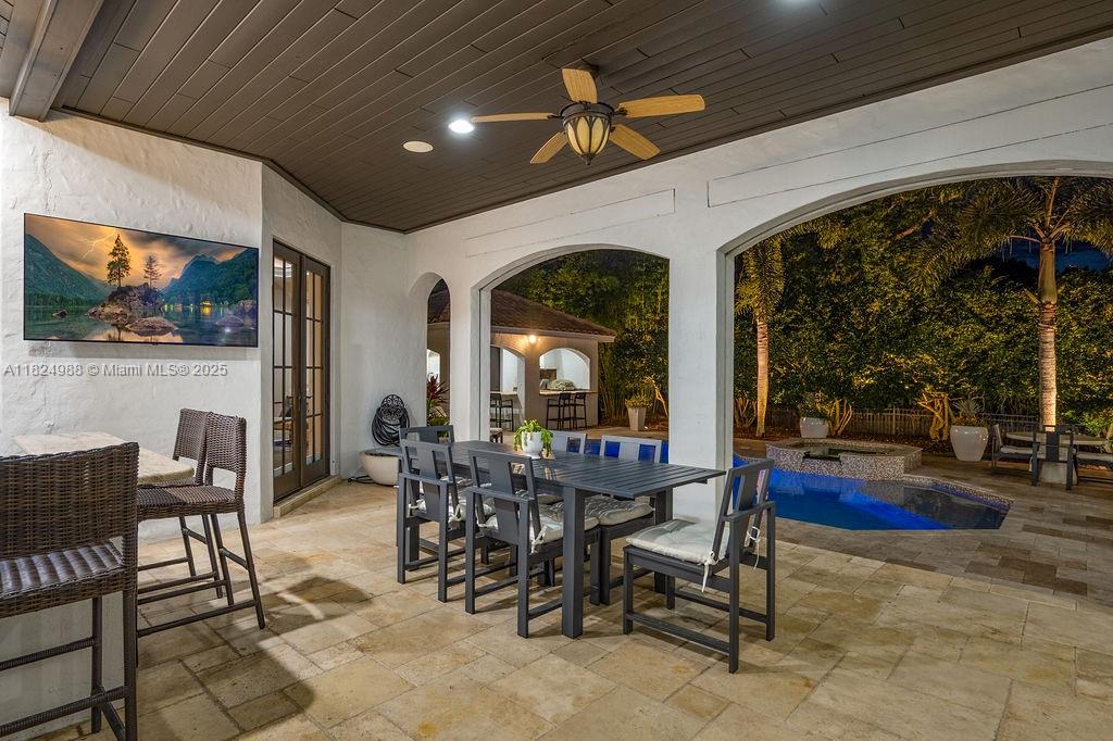 2211 Azalea Pl