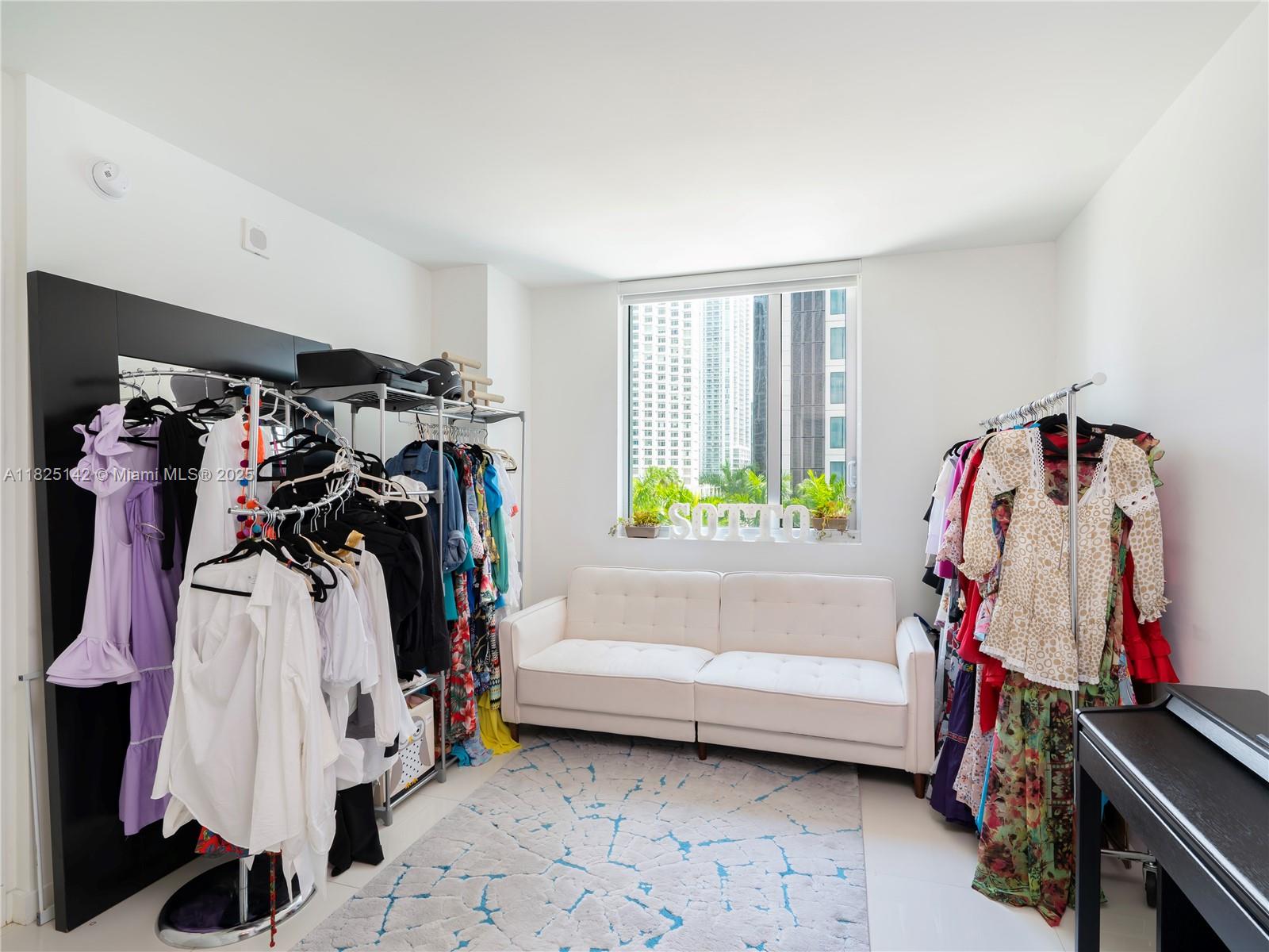 500 Brickell Ave # 402