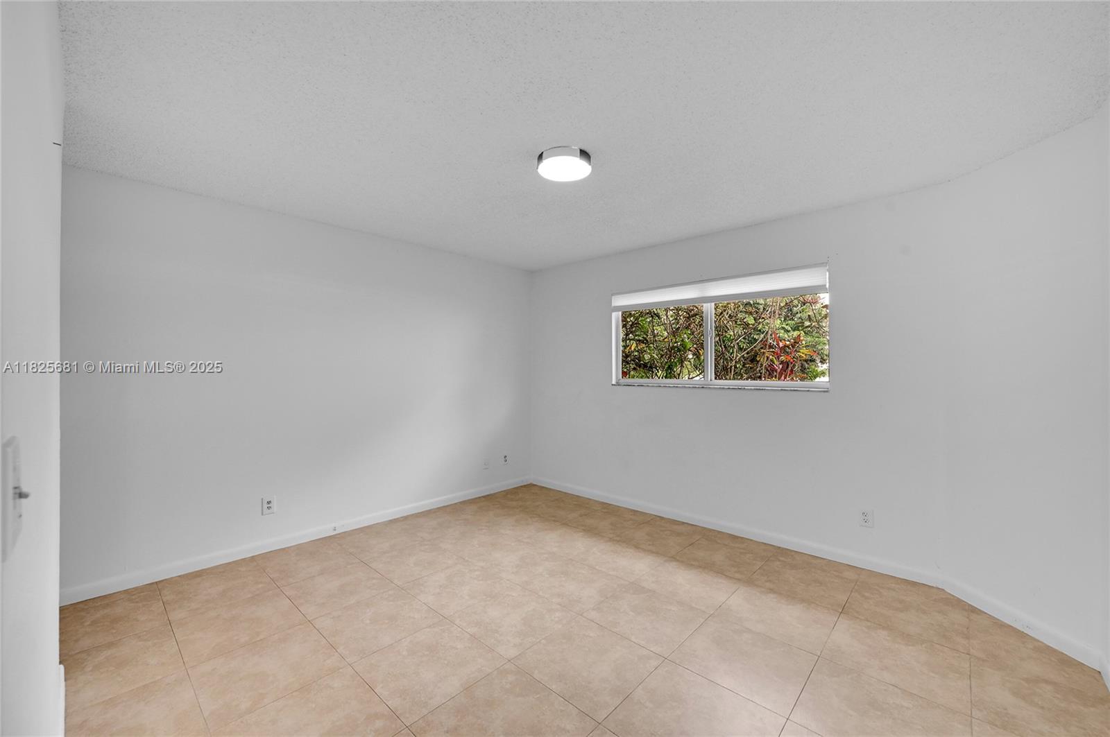 3453 NW 44th St # 107