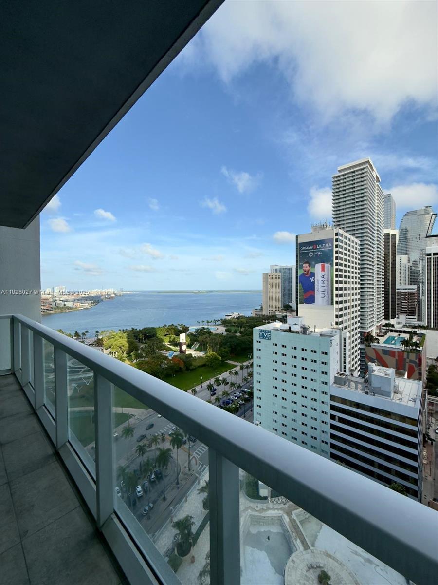 244 Biscayne Blvd # 2305