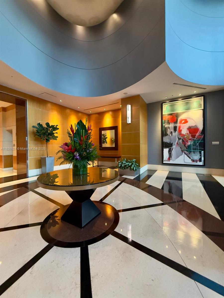 244 Biscayne Blvd # 2305