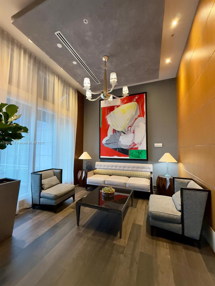 244 Biscayne Blvd # 2305
