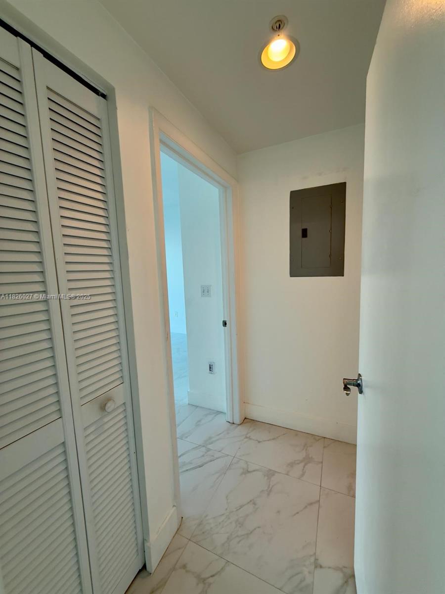244 Biscayne Blvd # 2305