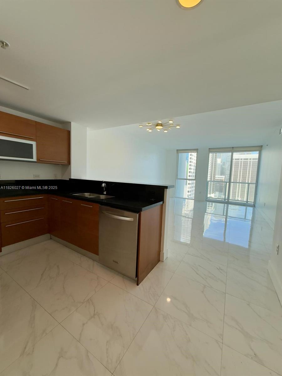 244 Biscayne Blvd # 2305