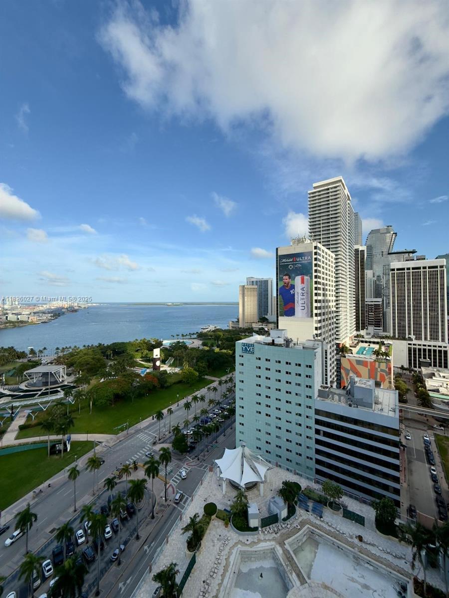 244 Biscayne Blvd # 2305