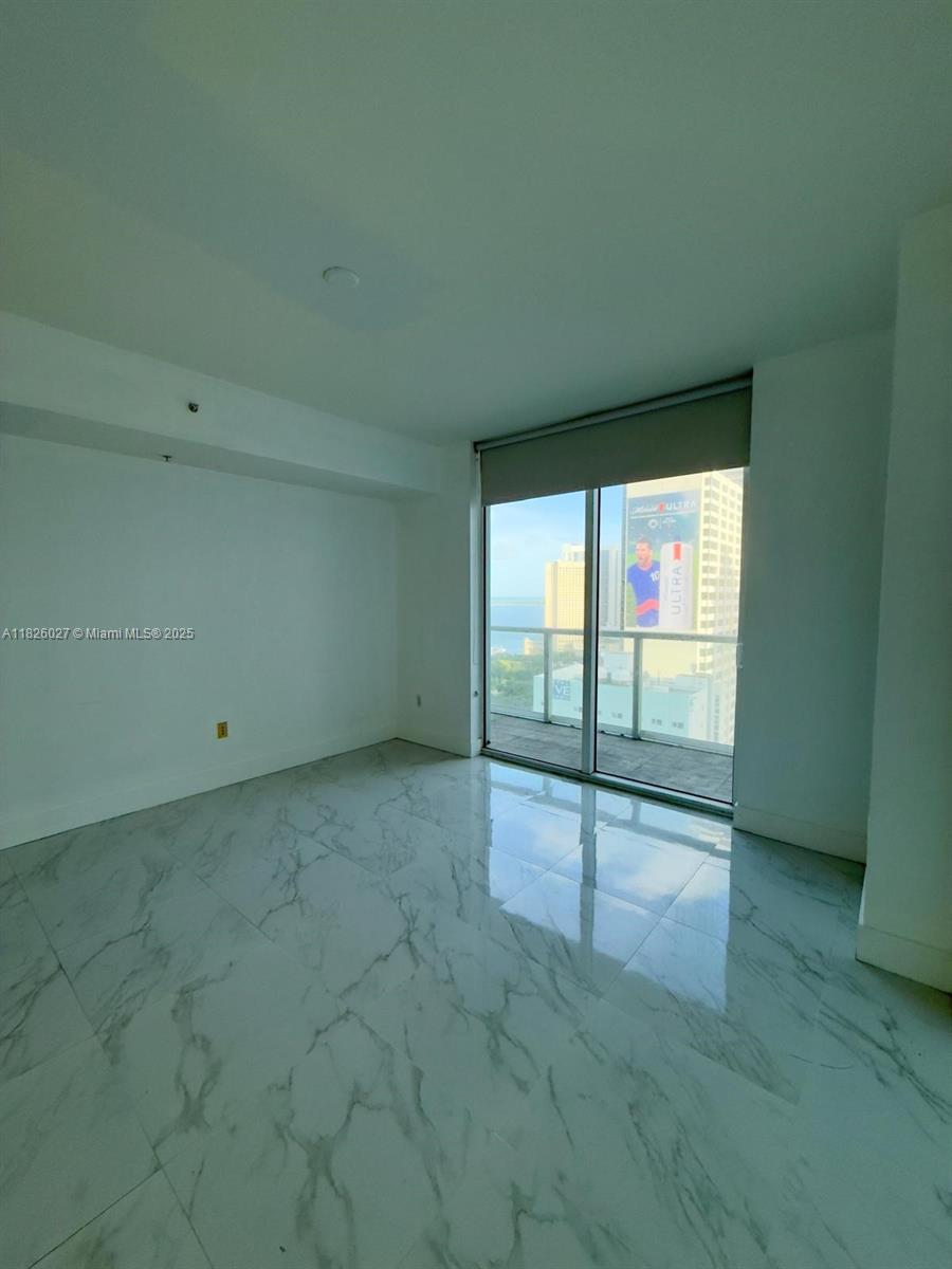 244 Biscayne Blvd # 2305