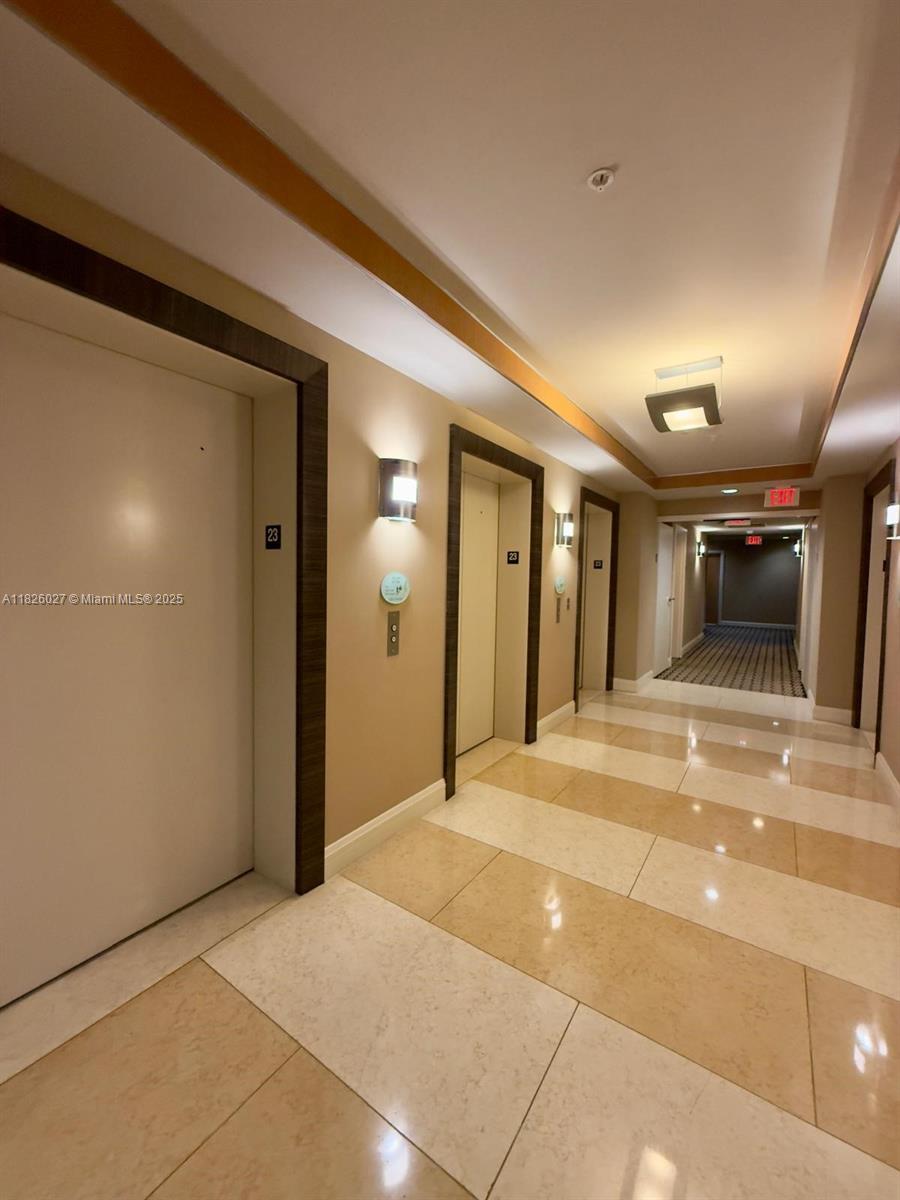 244 Biscayne Blvd # 2305